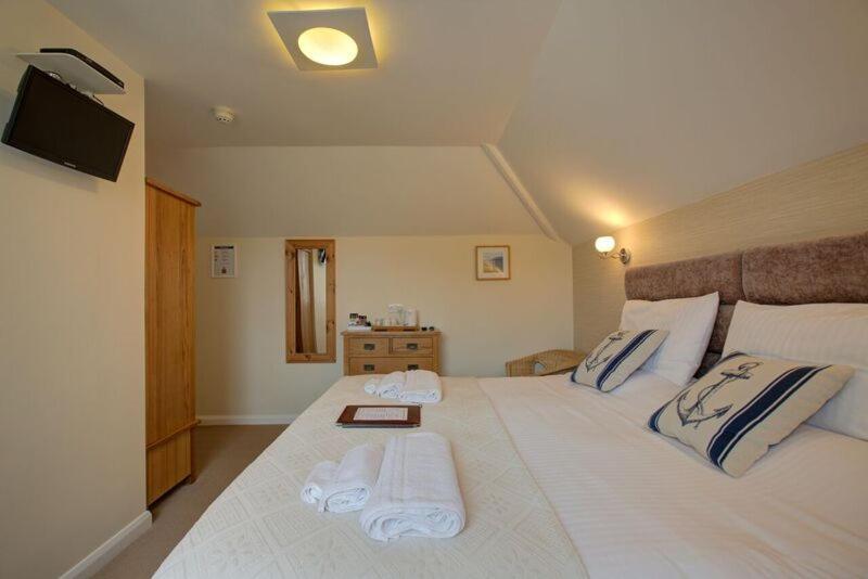 Fair Winds Guest House Brixham Exterior photo